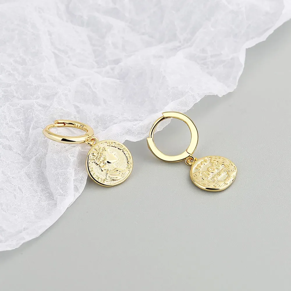 Wholesale Vintage Gold Silver Color Figure Queen Earrings Roman Head Pendant Replica of British Coin Hoop Jewelry