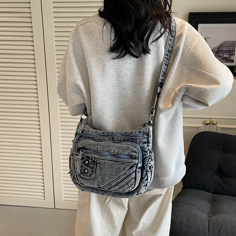 

Casual Solid Color Women's Shoulder Bag Featuring Quilted Denim Handbag Lightweight Zipper Commute Organizer Crossbody Bag