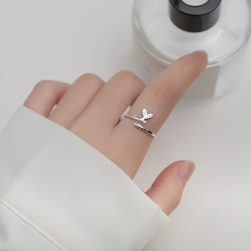 

Korean Style Minimalist And Personalized Leaf Opening Ring For Women S925 Pure Silver Small Fresh Daily Student Jewelry