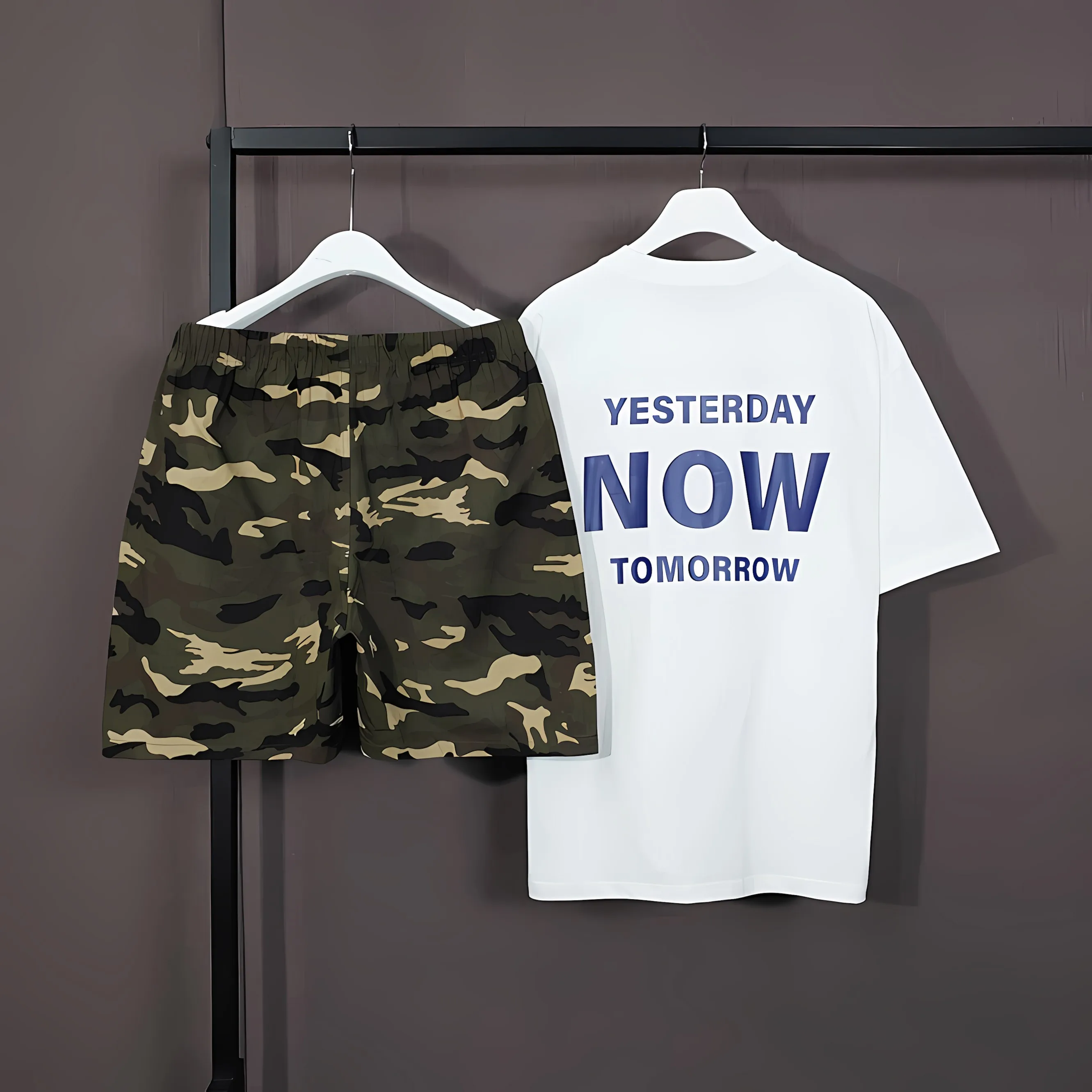 

Новые мужские шорты с короткими рукавами и шортами на лето 2025 года, повседневная и модная уличная одежда из сетки с буквенным принтом.