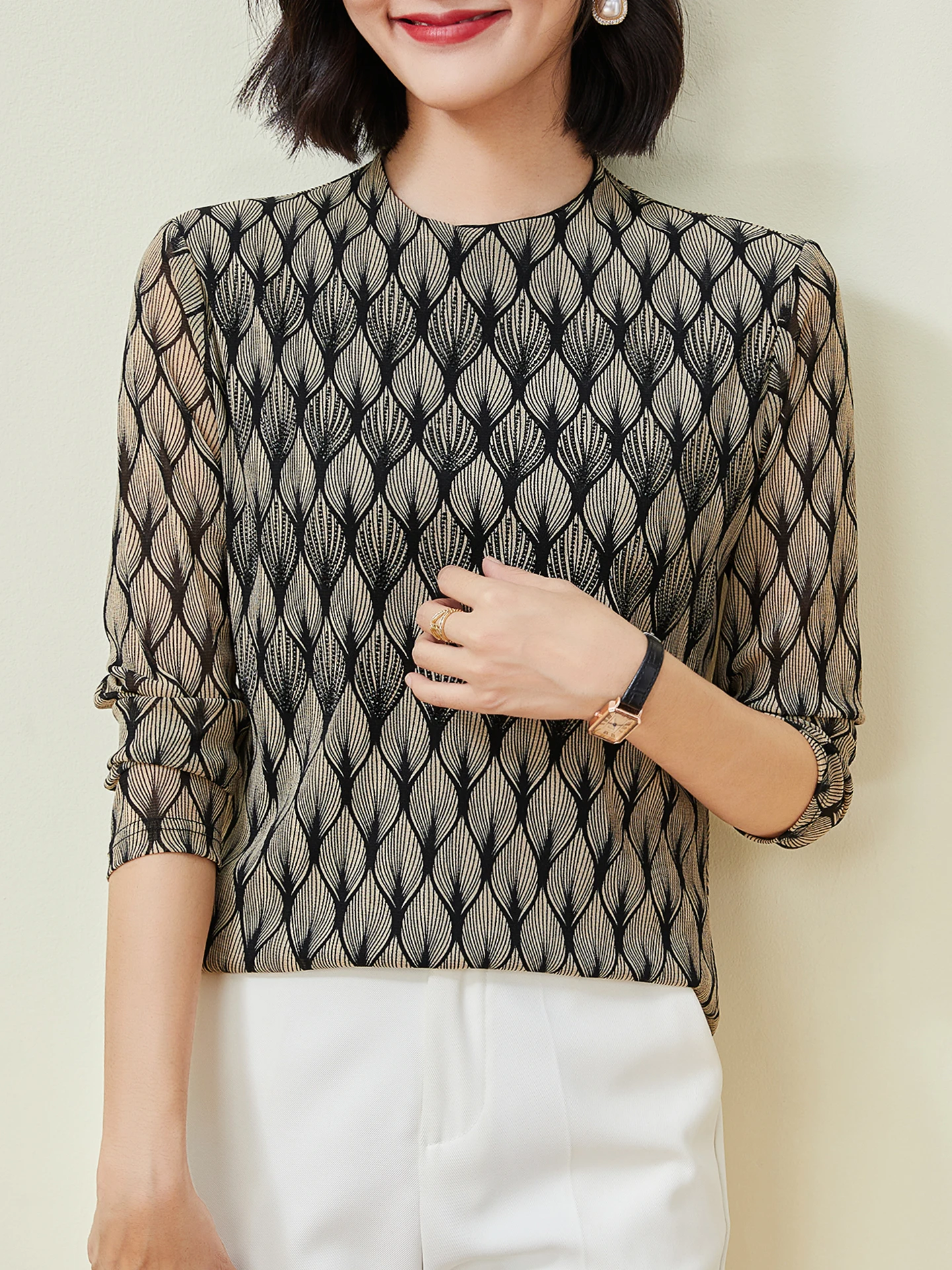 

Молодой и модный осенний наряд, новая стильная высококачественная базовая рубашка из эластичной сетки, женская универсальная футболка для уменьшения возраста и похудения.