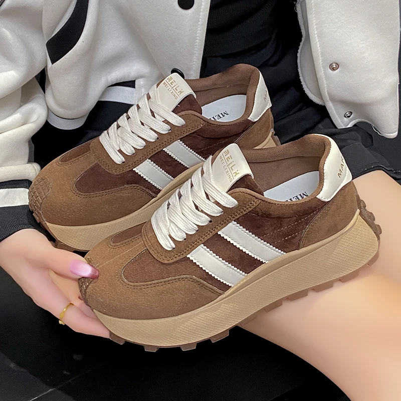 Sneakers scarpe donna 2023 autunno nuovo Vintage Versatile Casual leggero suola spessa scarpe da papà scarpe con plateau