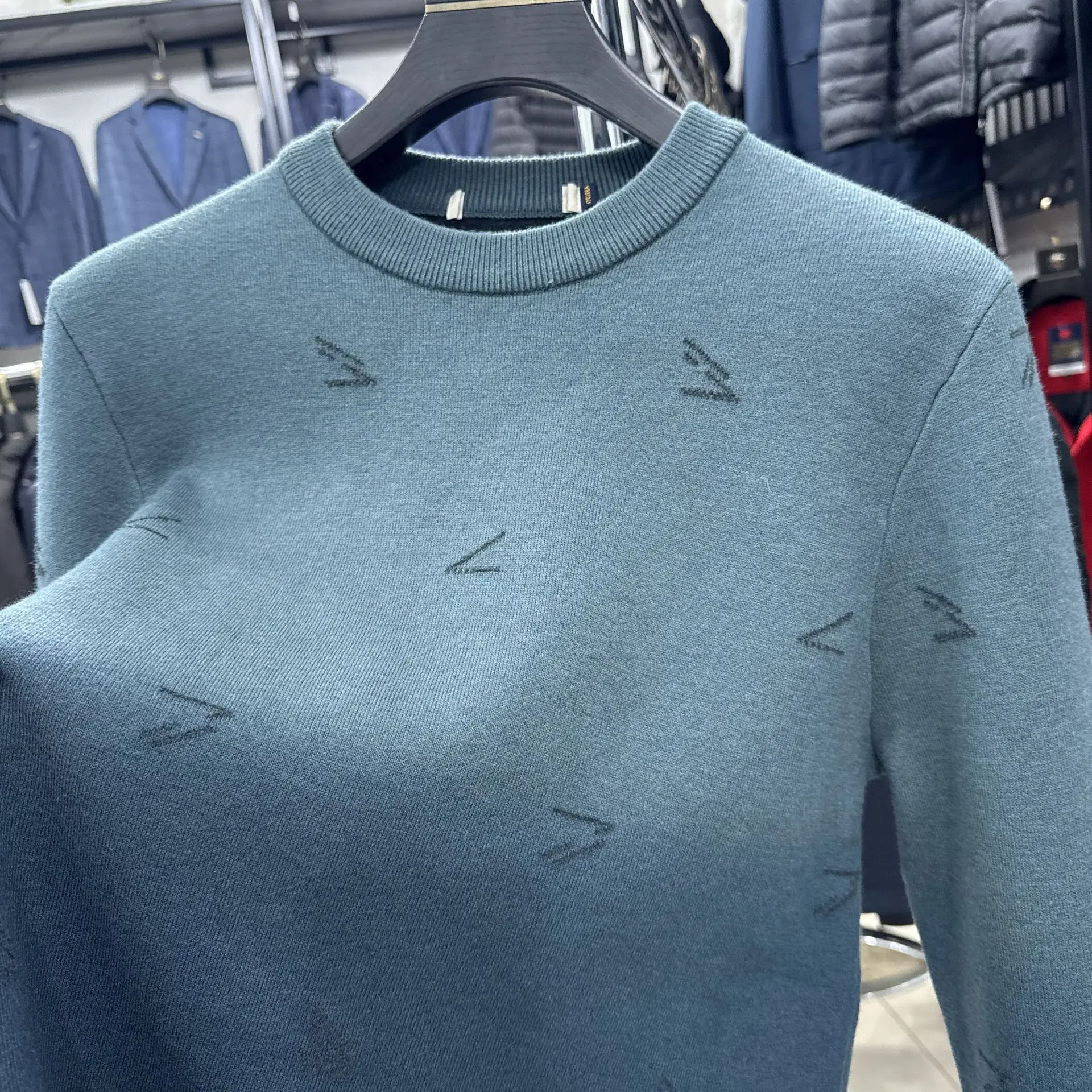 

Faionable adient Color Thiened Fce round Ne Повседневный свитер для мужчин Теплый универсальный трикотаж для отдыха от Haijia 4U093A