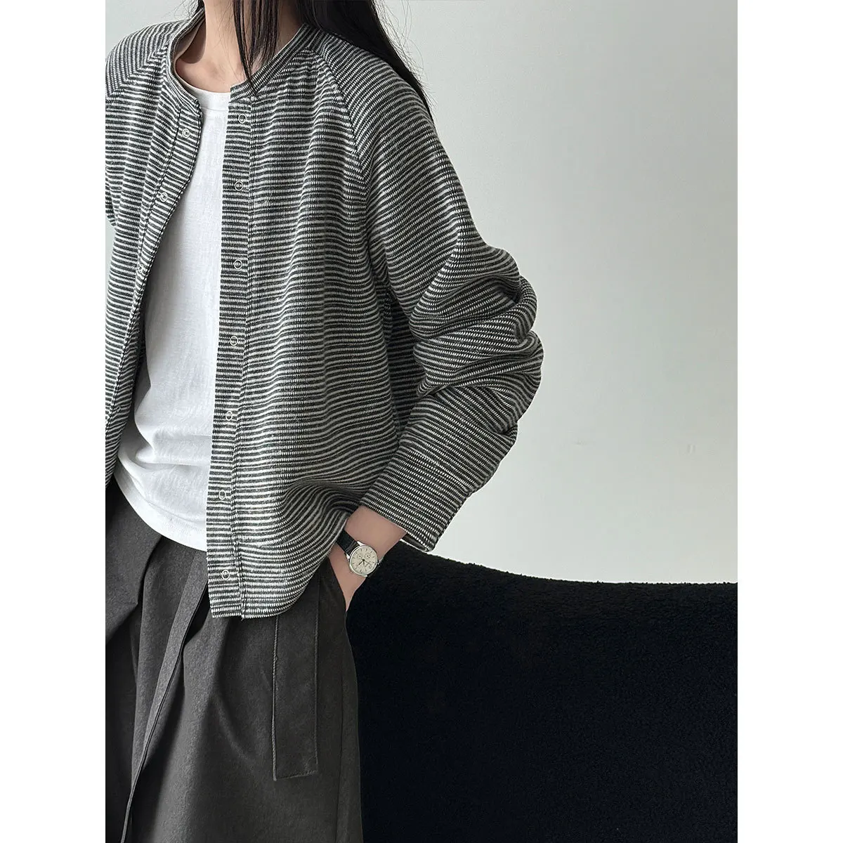 

Slimming Brushed Stripe Cardigan Coat for Women New Autumn Style Small-framed Baseball Jacket Top