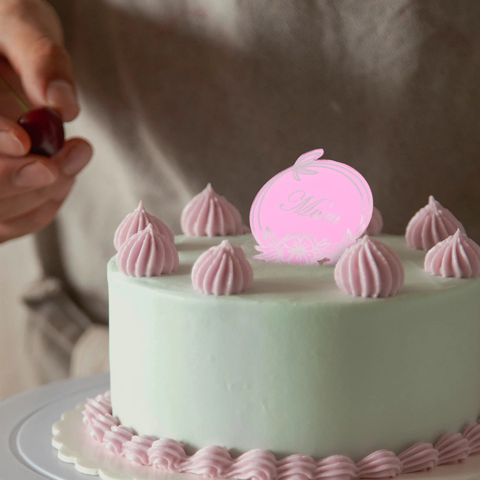 

20Pcs Mother's Day Acrylic Cake Toppers Round Disc Elegant Dessert Cake Insert for Cupcakes Party Decorations Happy Mothers Day