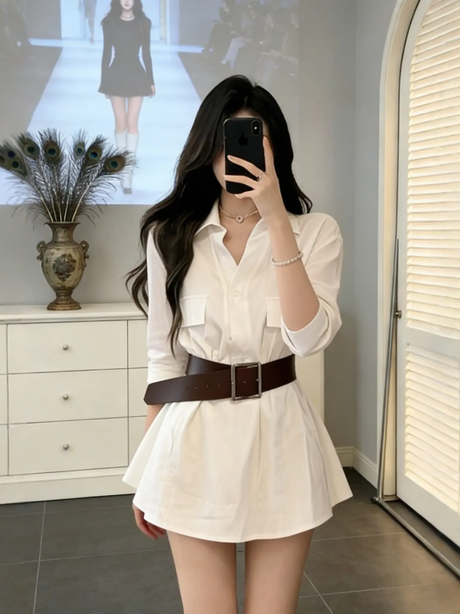 

Commute Lazy Style V-Neck Long Sleeve Shirt Women's Spring Season Unique Design Waist-Cinching Elegant Shirt Korean Loose Fit