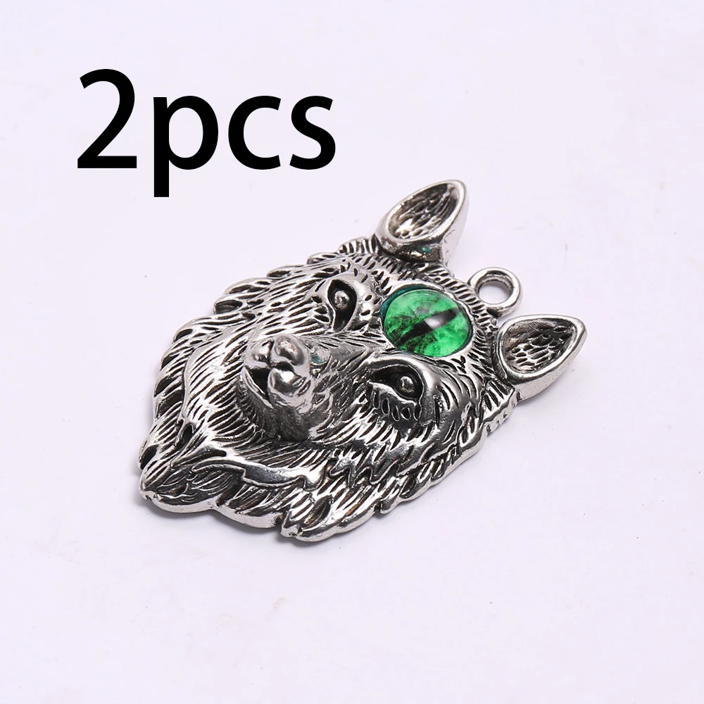 2-Piece Set of Emerald Green Animal Head Handmade Accessories, with Three-Dimensional Hair Texture and Cool Beast Head Design, Suitable for DIY Bracelets, Necklaces, and Earrings, and as Handmade Beaded Decoration Accessories