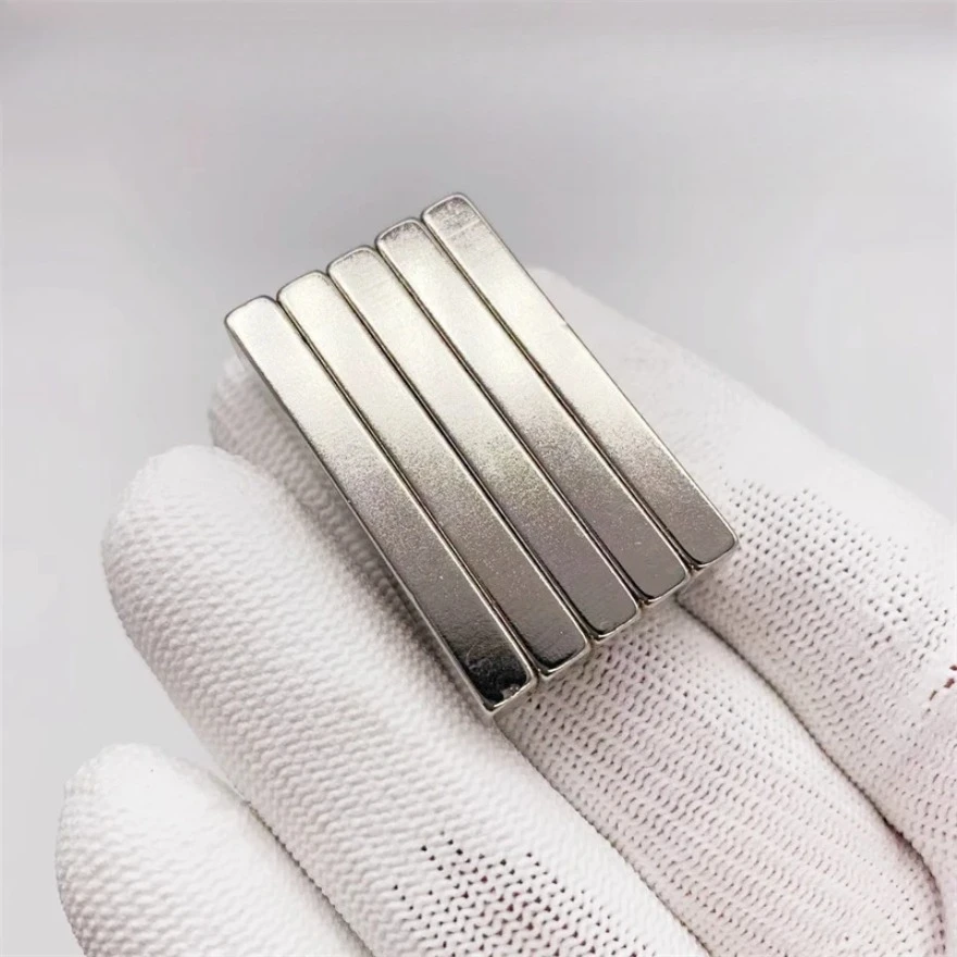 50pcs/lot Length 20-60 mm Rectangular mag-net Suitable for Refrigerators Offices and Handheld devices