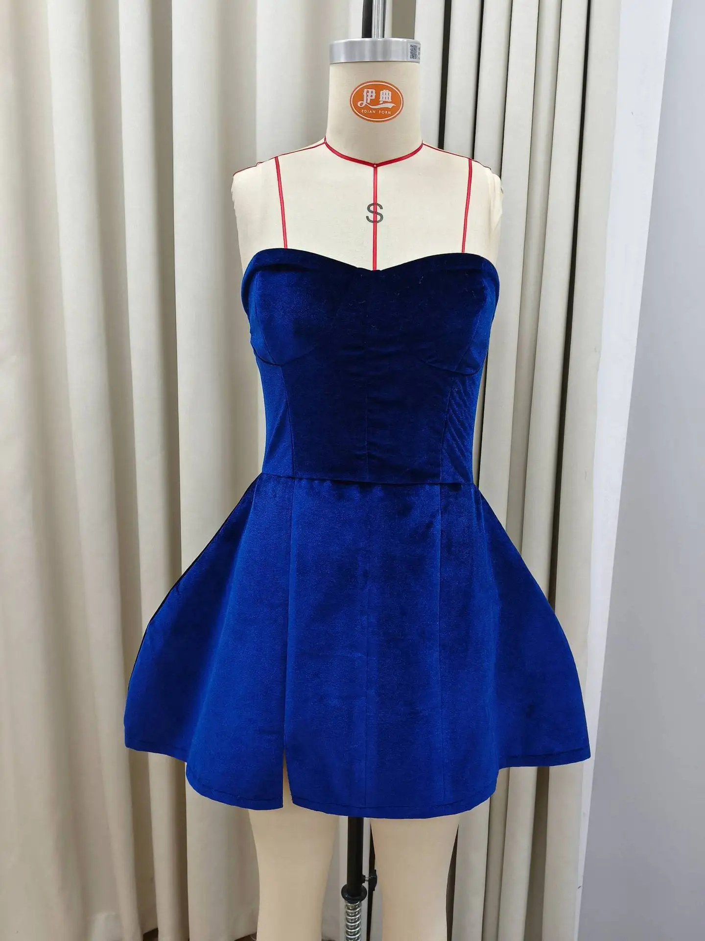 Sukienka świąteczna bez pleców, niebieska aksamitna sukienka mini bez ramiączek, seksowna sukienka Lolita z gorsetem, sukienka letnia damska 2025, szata, vestido, sukienka na imprezę dla kobiet