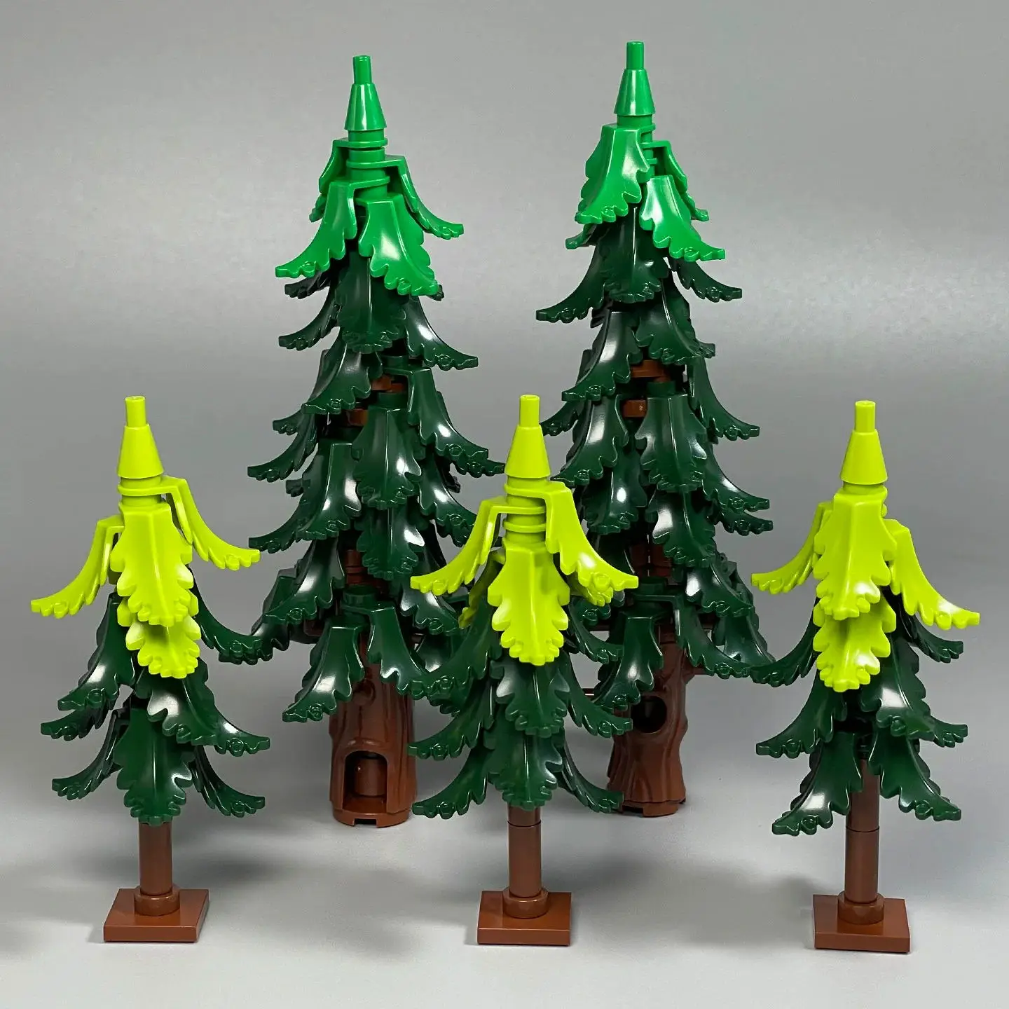Winter Pine Tree Modellbausatz: Weihnachtsbaum mit Schneeeffekt für selbstgemachte Straßendisplay, kompatible Steine