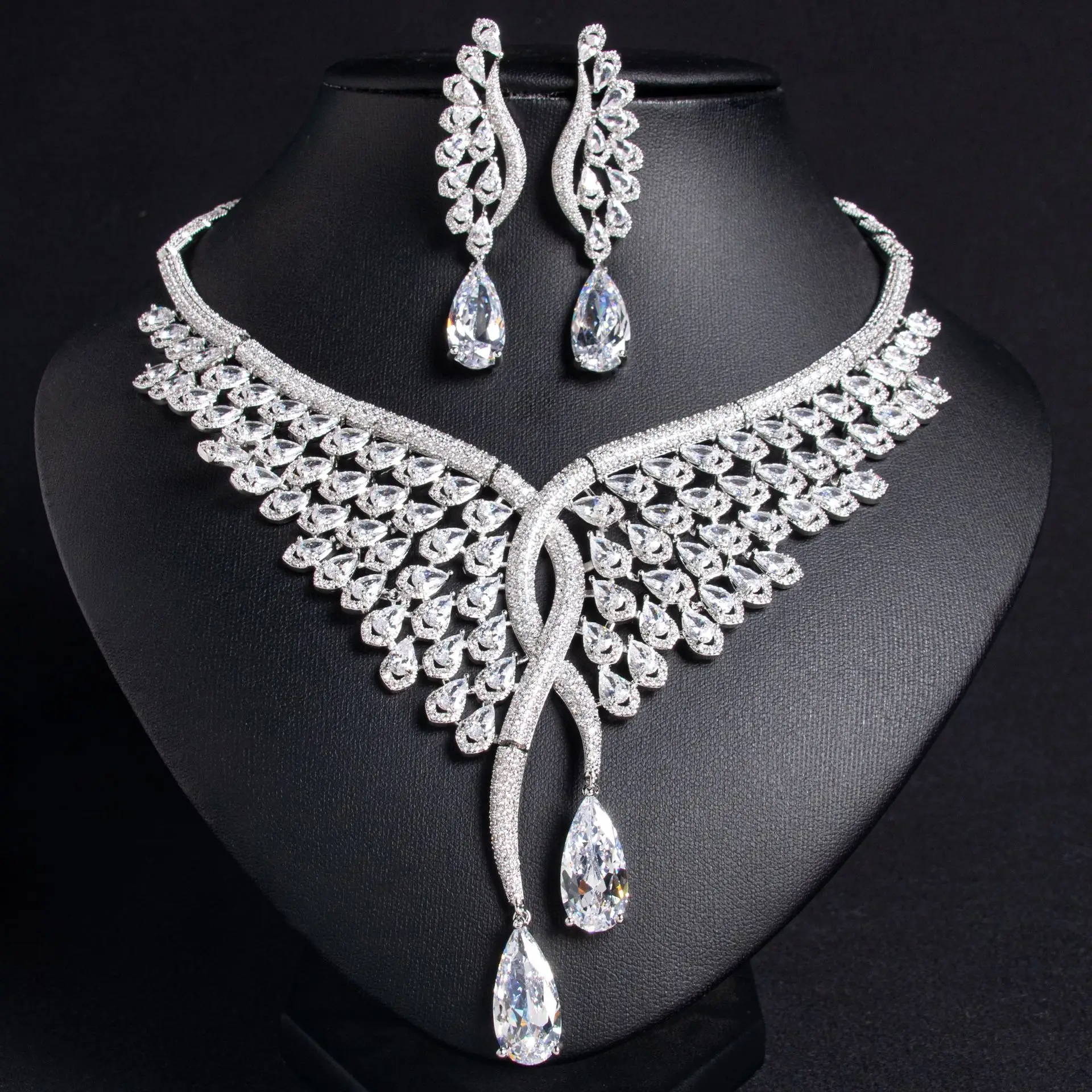 

European and American Water Drop Zircon Wing Earrings Bridal Necklace Fashion Zircon Necklace