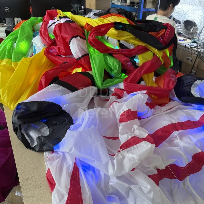 DDDZ 8m LED Lionfish noche cometa línea lavandería 40D Ripstop Nylon luz nocturna mostrar cometas para adultos con control remoto