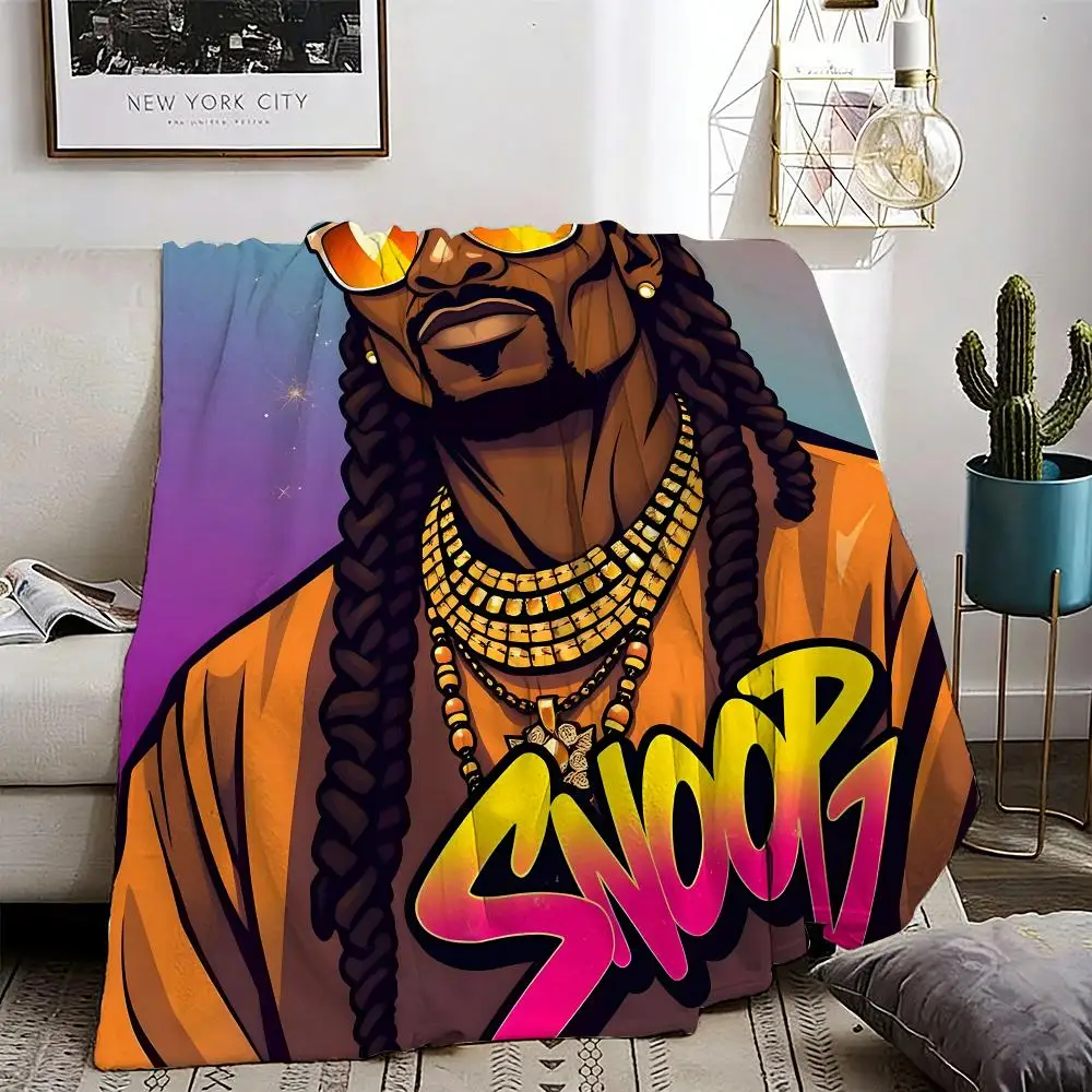 

Rapper Snoop Dogg Throw Lightweight 240g Flannel Blanket Soft Skin-friendly for Summer Cooling