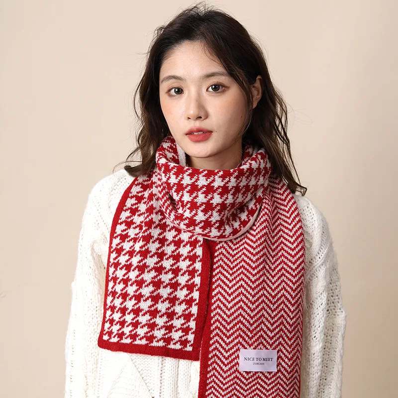 Knitted Houndstooth Scarf Protective Warm Thick Plaid Neck Wrap Versatile Accessory for Women Autumn Winter Daily Wear
