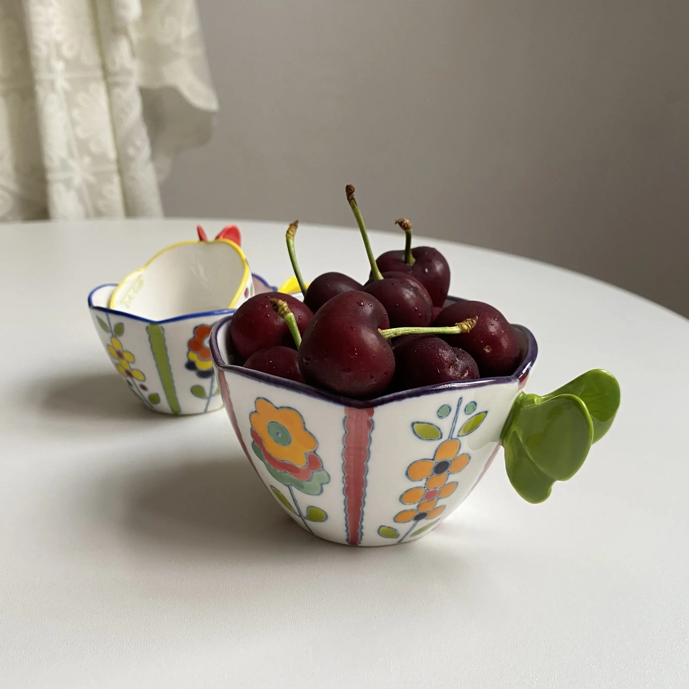 High-quality hand-painted underglaze color high-value measuring set water cup household mini concentrated coffee cup extraction