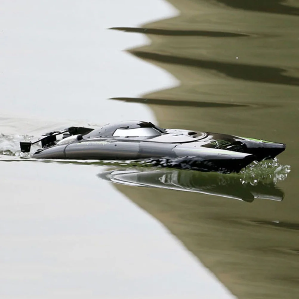 

1 комплект, 1 комплект, лодка с дистанционным управлением, черная, 2,4G, электрическая радиоуправляемая лодка с защитой от помех для бассейна, ванны, озера, реки, использование