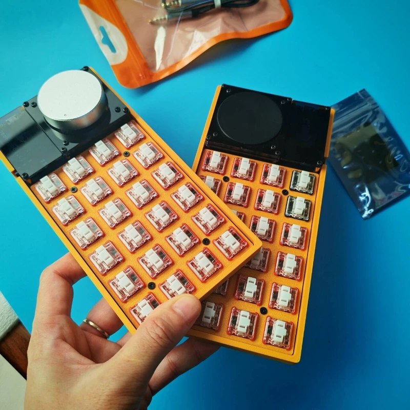 Pre-soldered Blank Split Keyboard Custom Trackpad Rotary Explorer Keyboard Blank Split Keyboard for Choc V1/V2 dual Switch VIAL