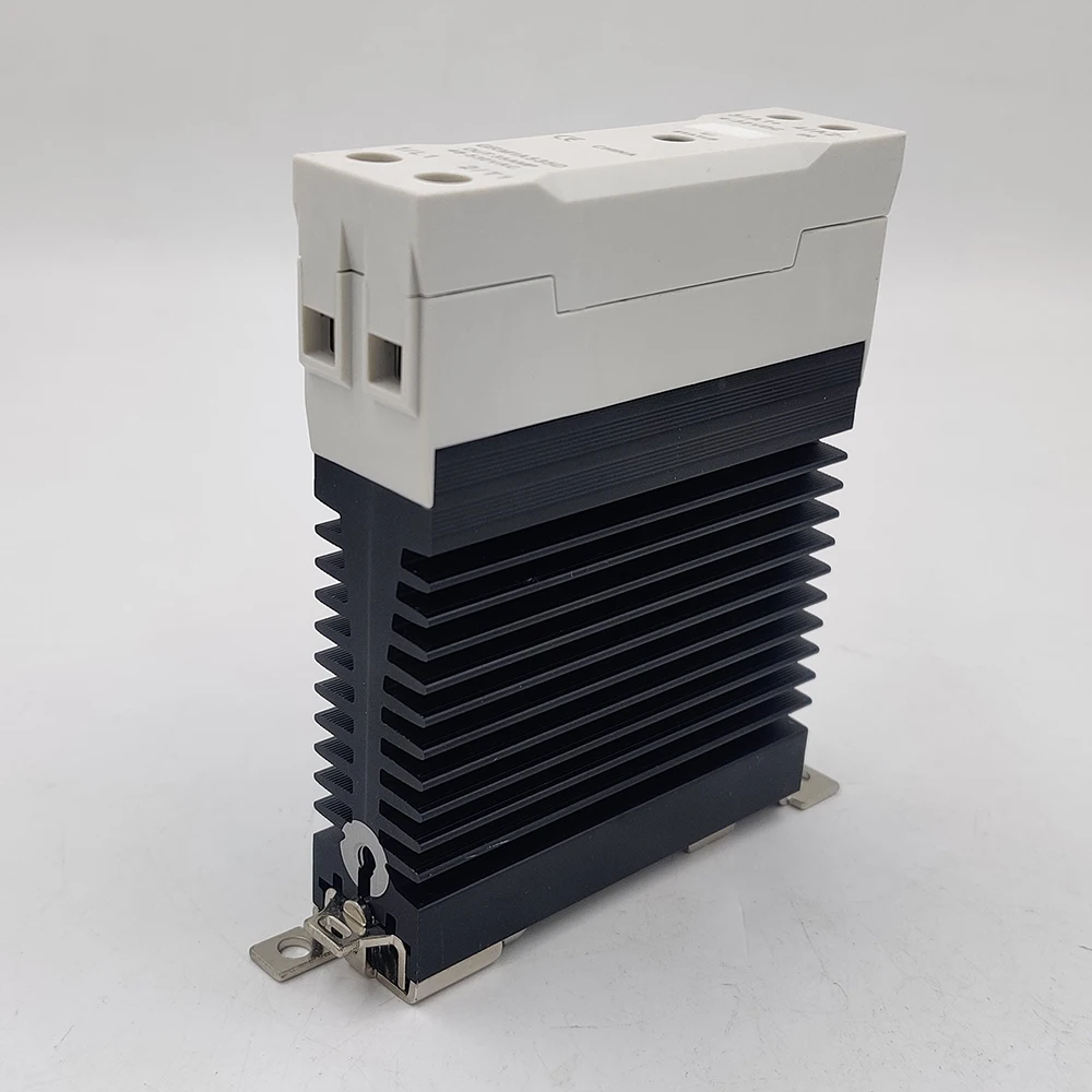 35A Single Phase Slim SSR Solid State Relay With Heat Sink Industarial Relay DIN Rail Mount 48-530A out