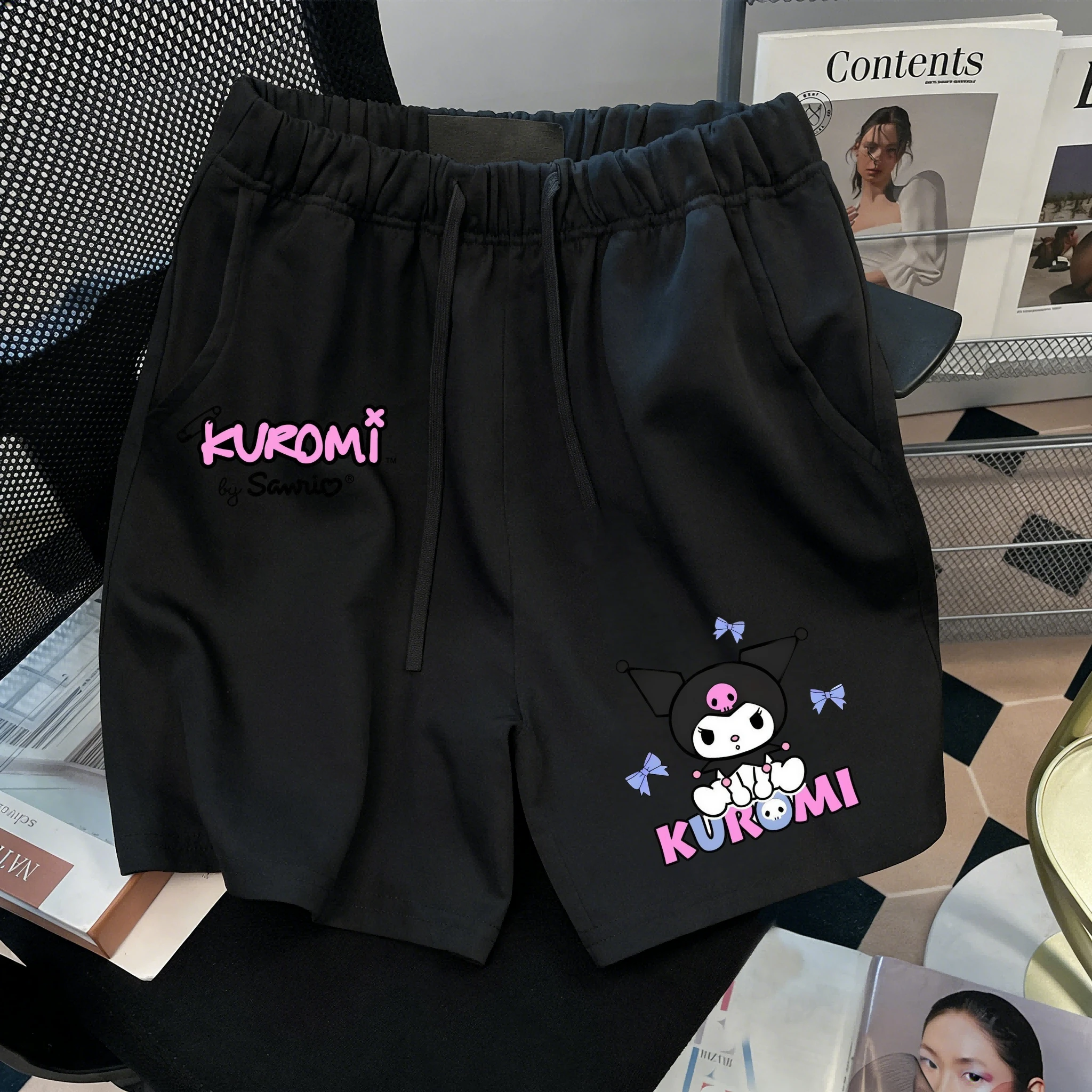 

Черные шорты с мультяшным принтом Kuromi для мужчин и женщин, летняя уличная одежда, различные стили, спортивные шорты для тренажерного зала, эластичная талия, комфортные.