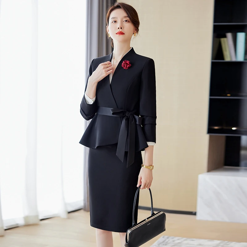 Fashion professional womenswear spring and summer new suits and short skirt suits show elegant temperament