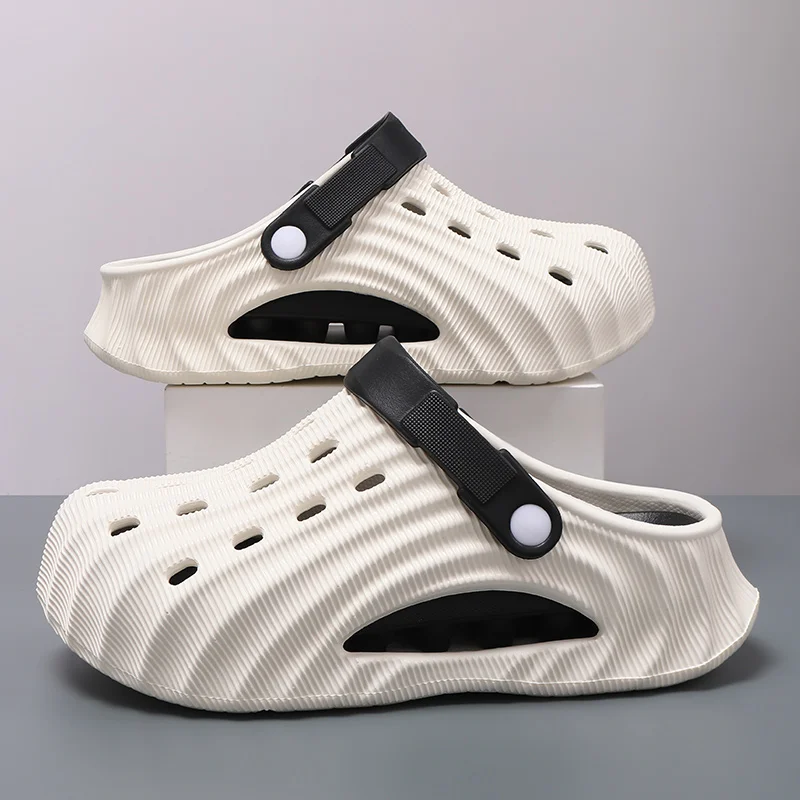 

Casual Clogs Men Summer Thick-bottom EVA Sandals for Men 2026 New Trendy Beach Shoes Closed-toe Slip Ons Garden Shoes for Men