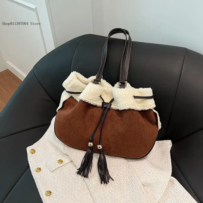 Spring and Winter Plush Large Capacity Korean Casual Lamb Wool Retro Commuting Armpit Tote Bag for Women