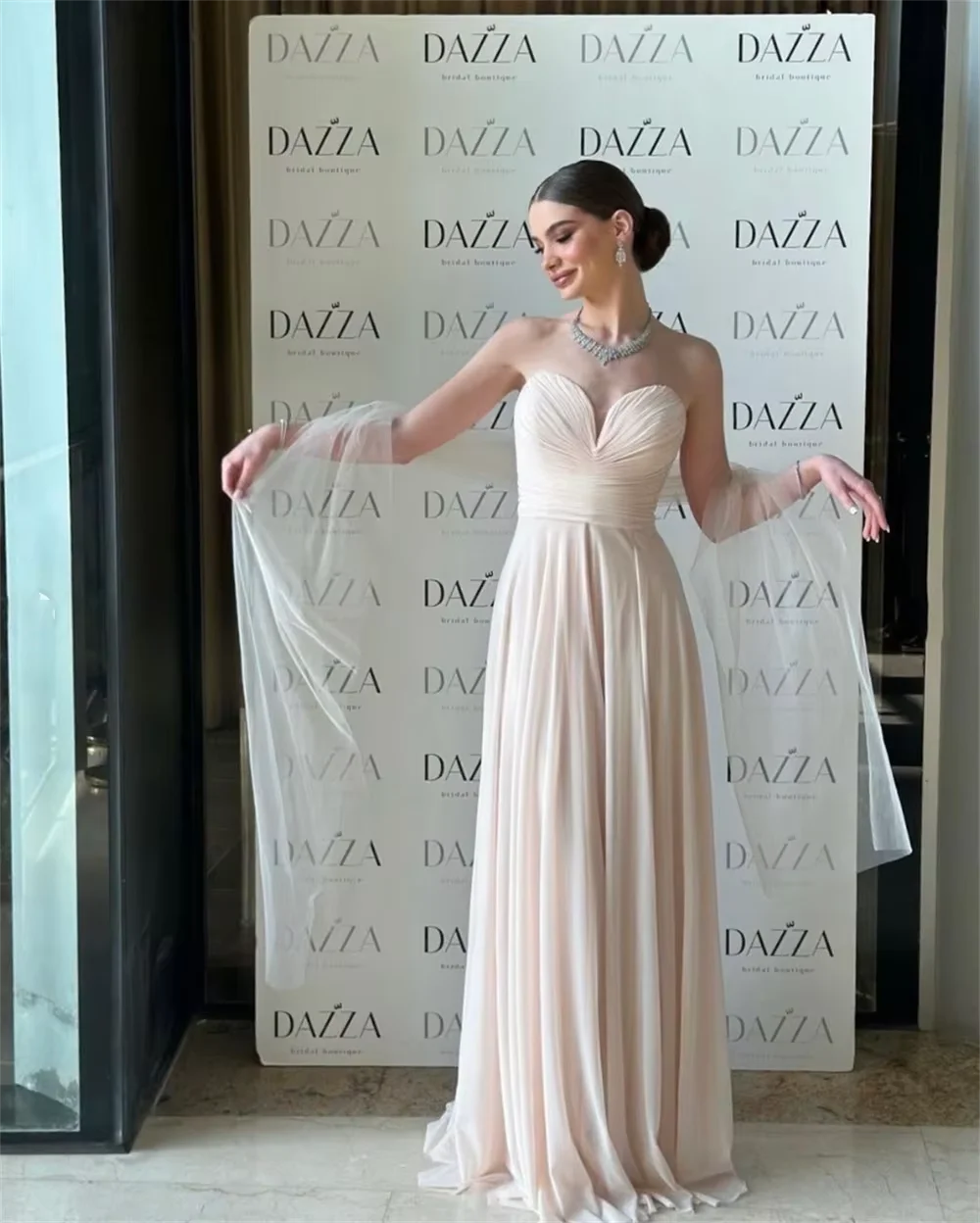 

Elegant Women's Evening Dresses Champagne Chiffon Strapless Floor Length Wedding Guest Dress Formal Party Dress Customized