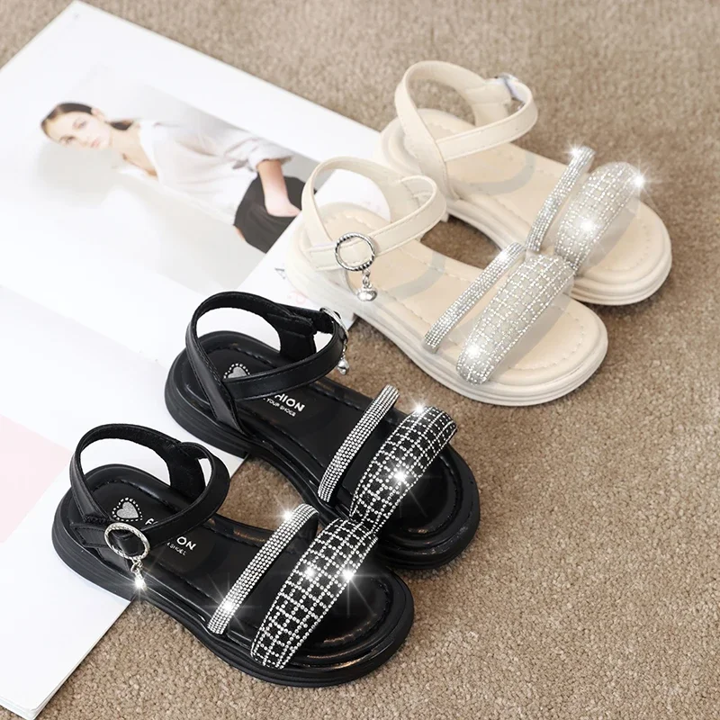 

2024 Summer Fashion Girls Rhinestone Sandals for Girls Children Retro Trend Zipper Comfortable Flats Soft Sole Open Toed Sandals