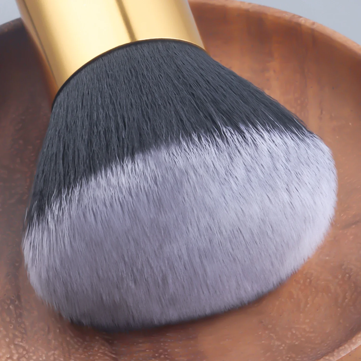 1pc Large Round Handle Multifunctional Makeup Brushes Girl Black Professional Powder Foundation Blush Brush Cosmetic Accessories