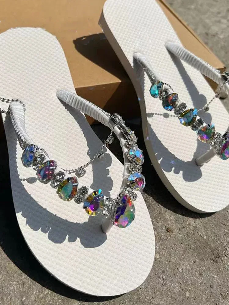 New Flats Slippers Women Shoes 2023 Summer Beach Clip Toe Slides Designer Flip-flops Crystal Chain Sandals Fad Women Slippers 42