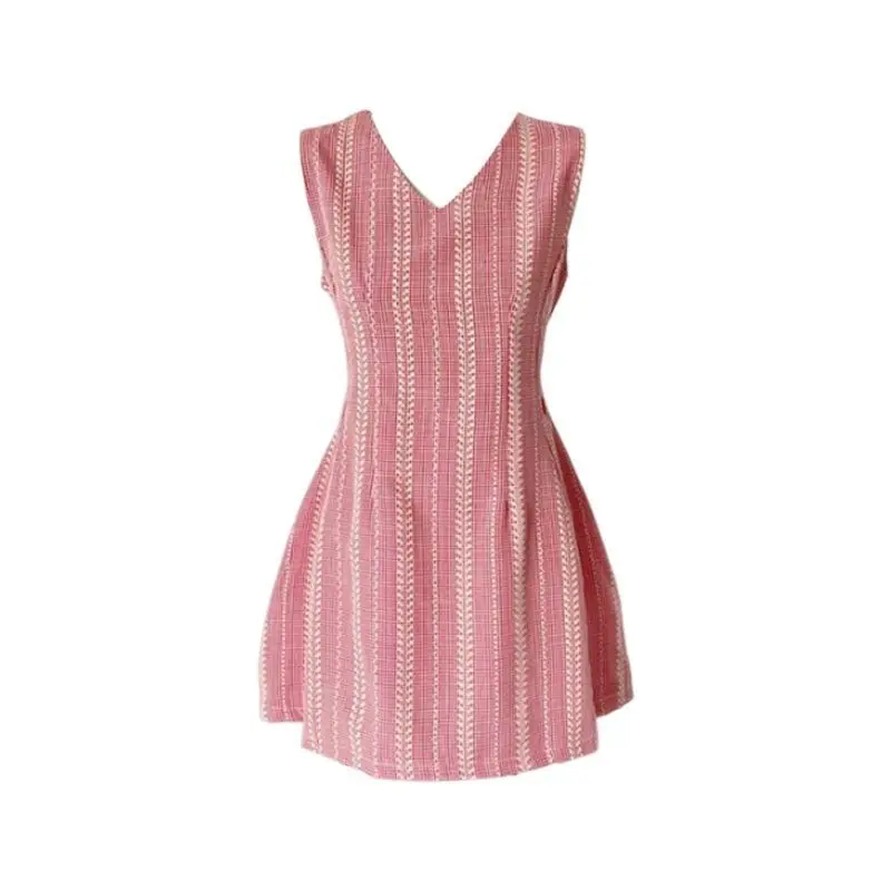 ​ ​ Petite robe d'été smockée rose, mini robe sans manches avec décolleté en cœur, robe courte d'été fluide, 2025 ​ ​