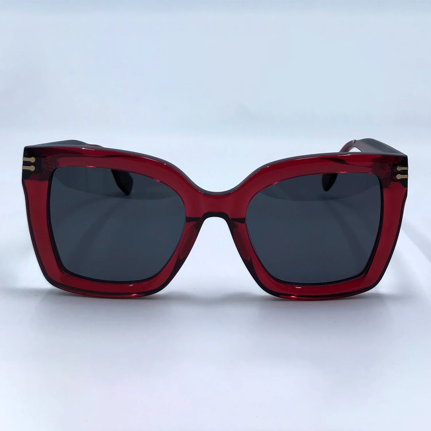 แฟชั่นอินเทรนด์ผีเสื้อผู้หญิงแว่นตากันแดดยุโรปและอเมริกาสีแดง Designer Handmade Acetate แว่นตากันแดดโพลารอยด์สําหรับสุภาพสตรี