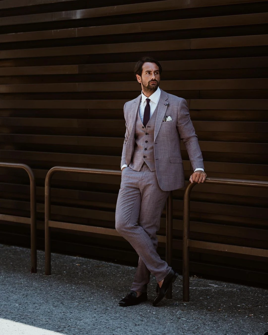 الكلاسيكية الزفاف الرجال الدعاوى زر واحد مصممة خصيصا الأعمال 3 قطع سترة سترة السراويل مصمم مناسبة رسمية الدعاوى حسب الطلب