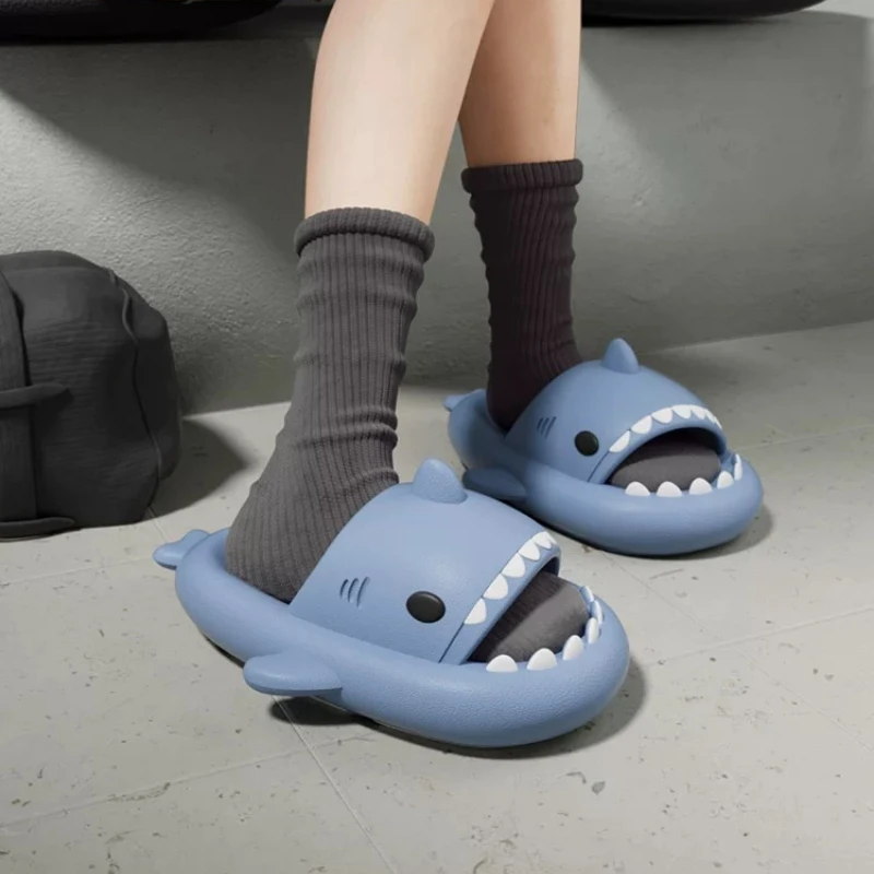 Unisex Shark Slippers Women New Summer Home Flip Flops Men Non-Slip Solid Color Couple Sandal Outdoor Cool Indoor Funny Slippers