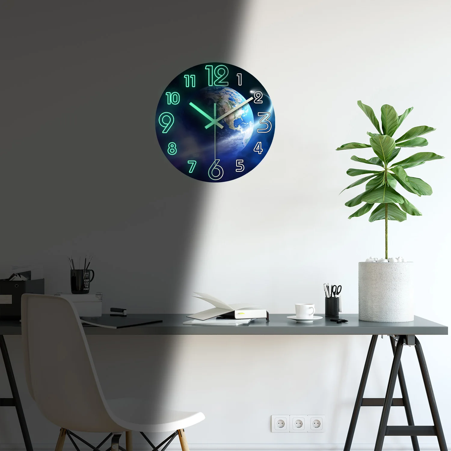 Creative Earth Luminous Wooden Wall Clock Living Room Bedroom Kitchen Home Decoration Wall Clock Silent Quartz Clock Holiday Gift 12 Inches 14