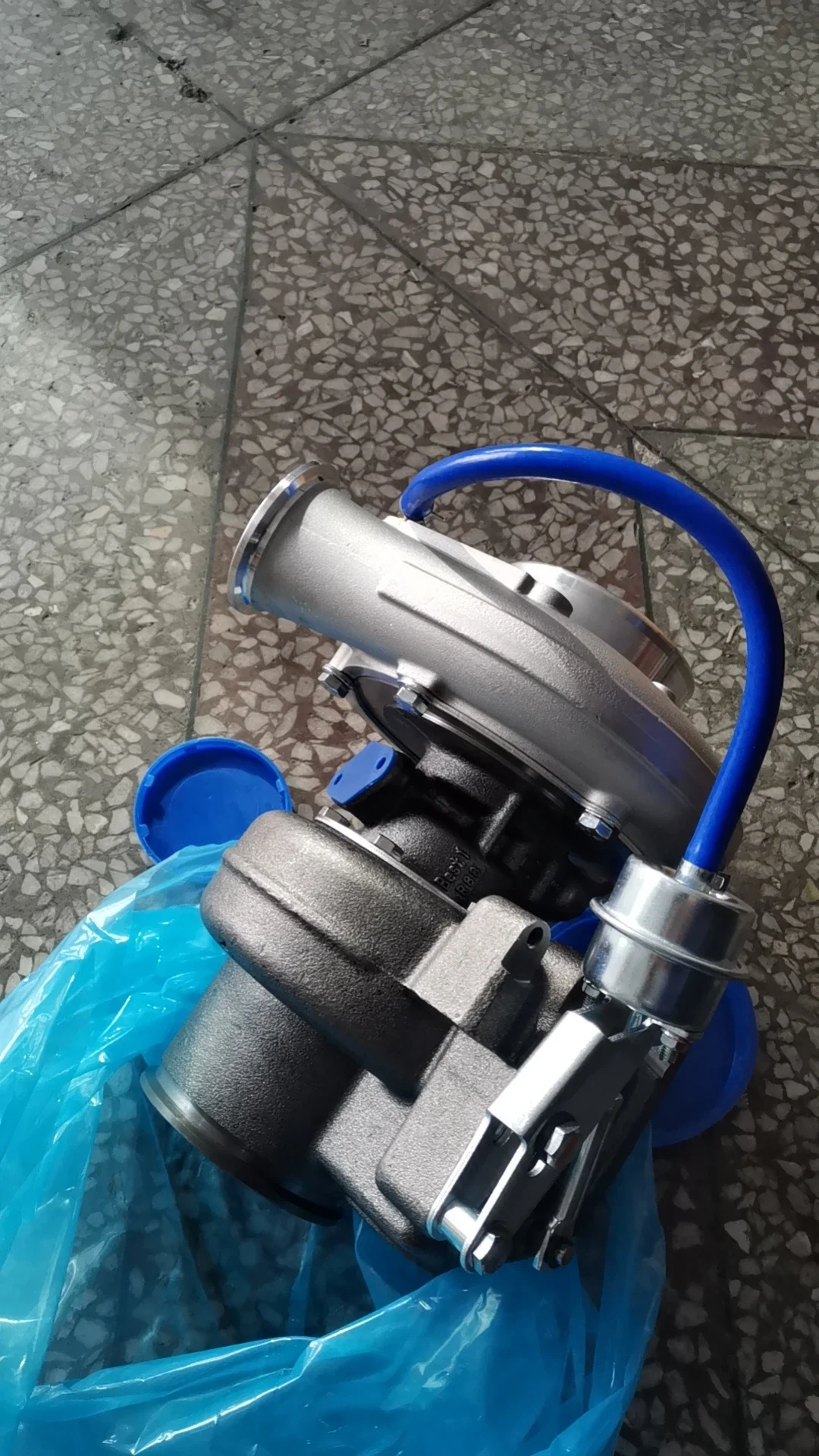 HX40W エンジン部品 ターボチャージャー 3591460 3591020