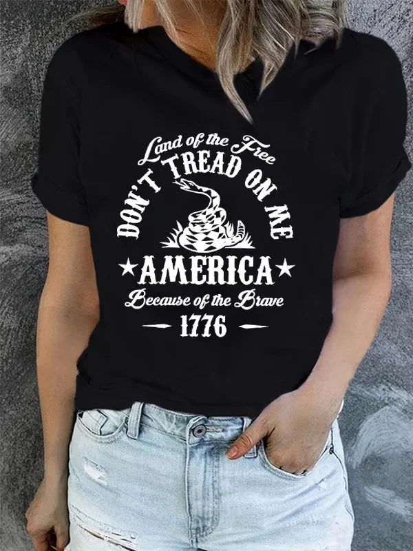 Land of The Free Do Not Tread on Me Because of The Brave Slogan Women T-shirt Horror A Snake in The Grass Print Female Shirt