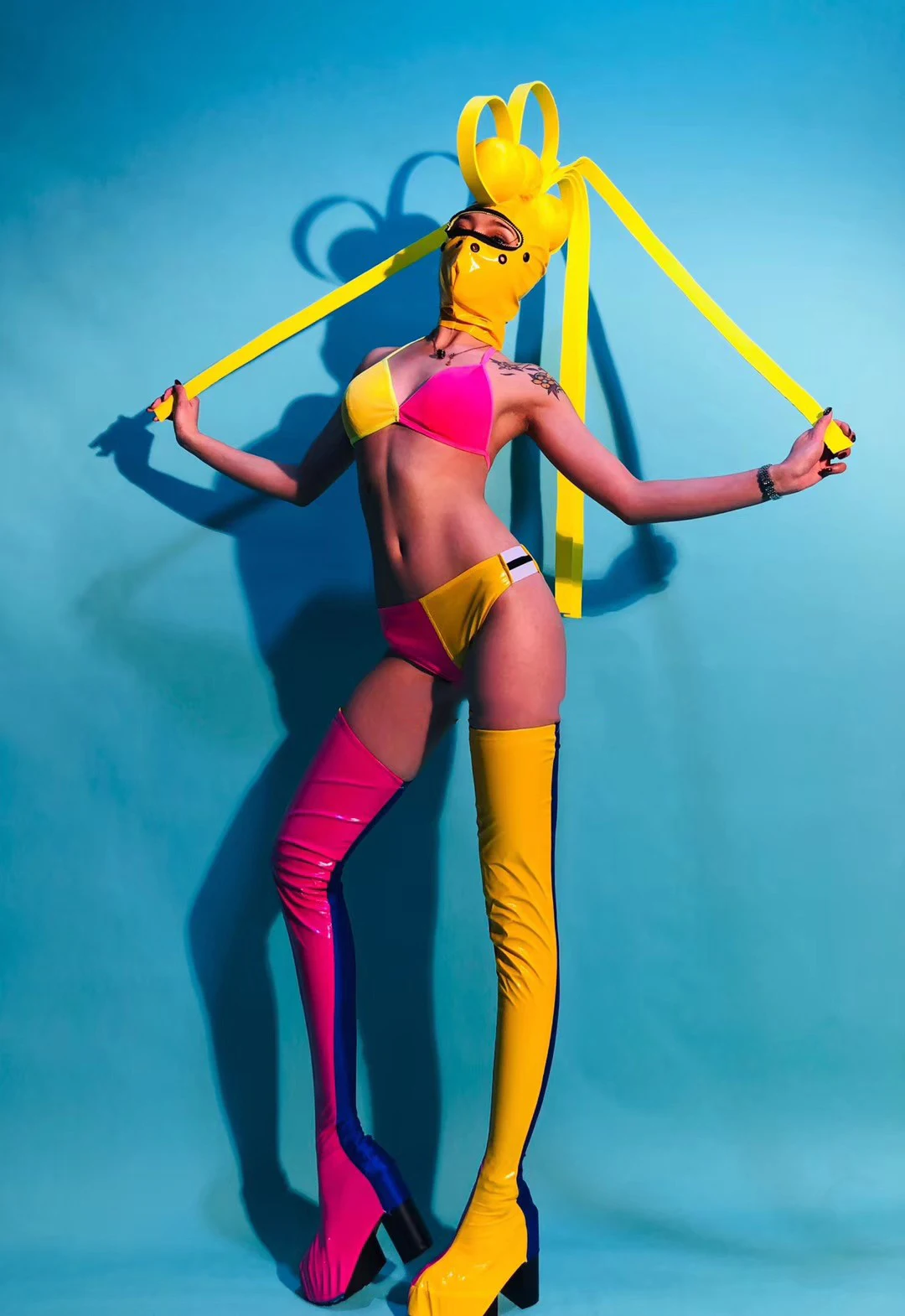 مثير جوجو ملابس رقص الإناث Dj المغني وتتسابق متعدد الألوان دعوى مهرجان الملابس ملهى ليلي عرض الوقت المرحلة ارتداء yj091