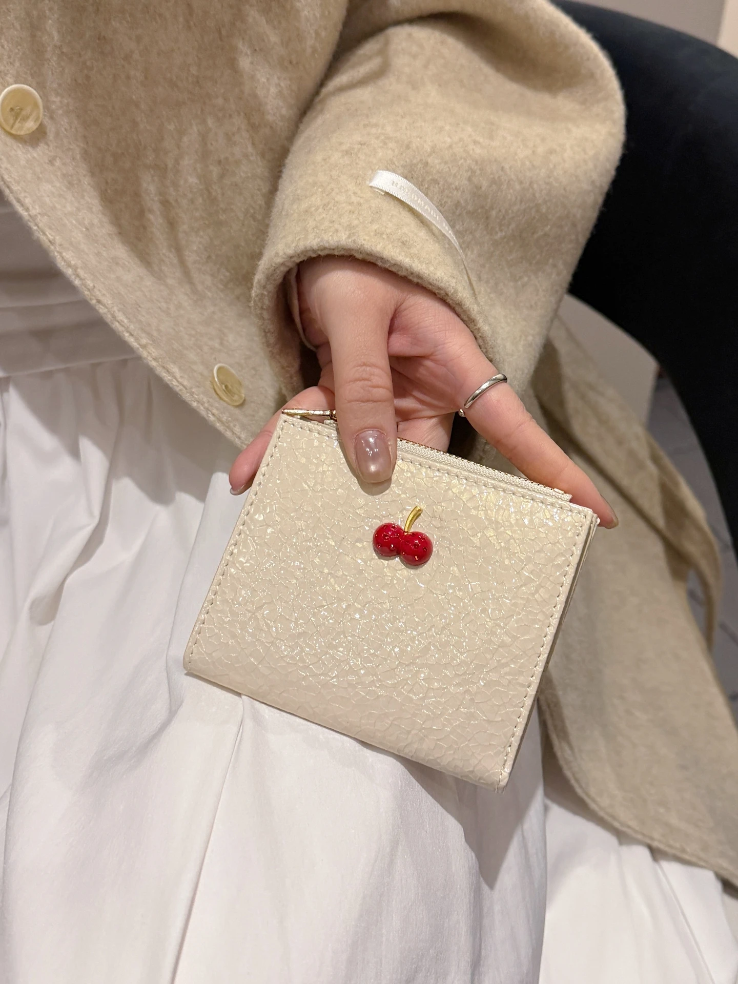 carteira-cacta-fena-decorada-com-cerejas-com-multiplos-slots-para-cartoes-porta-moedas-e-armazenamento-de-documentos