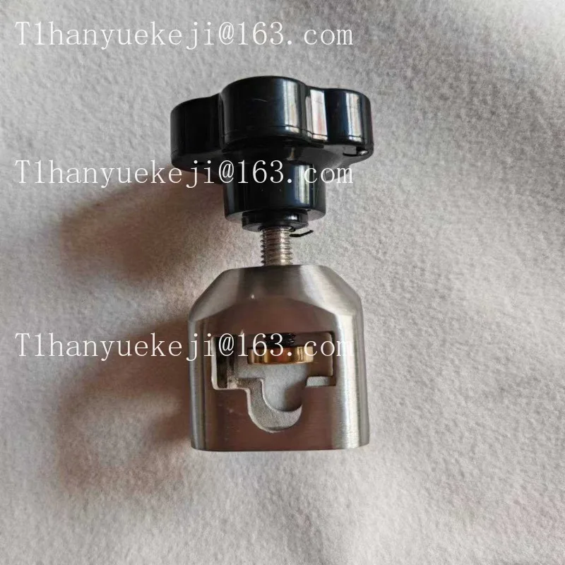 Operating table accessories, guide rail slider, stainless steel retainer, buckle, waist frame shoulder frame lock
