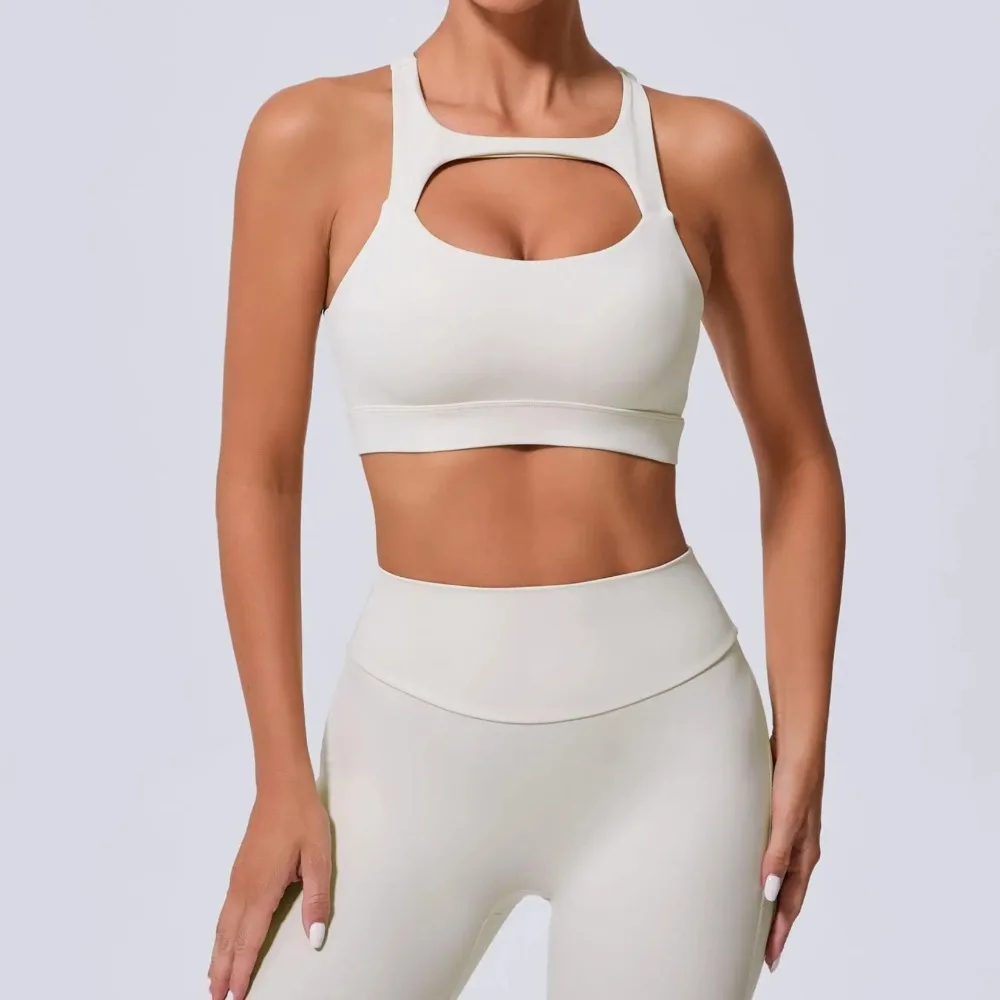 

Новые сексуальные спортивные бюстгальтеры для йоги с вырезом спереди и перекрестной спинкой, женские, однотонные, ударопрочные, с эффектом пуш-ап, для фитнеса, спортзала и йоги.