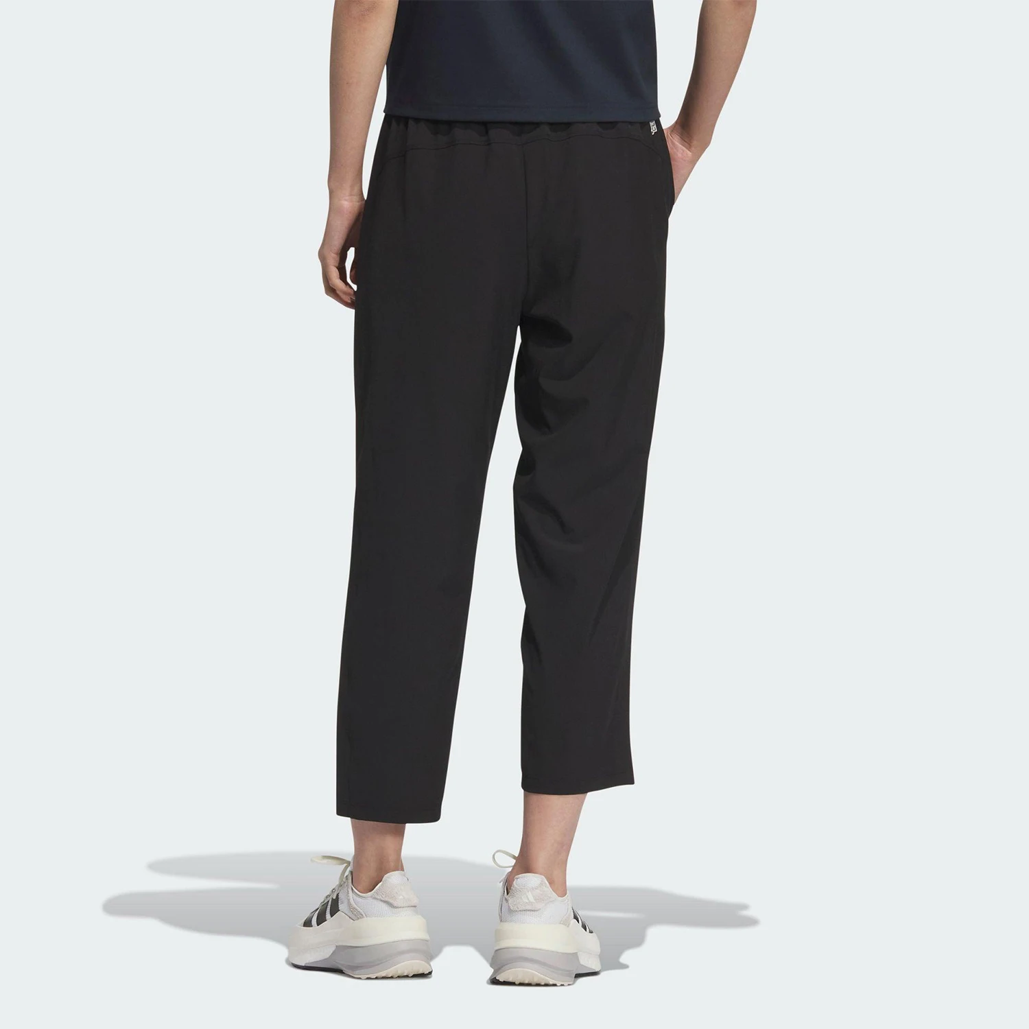 Pantaloni casual affusolati sportivi da donna Adidas Genuine WV 7/8 KC0030