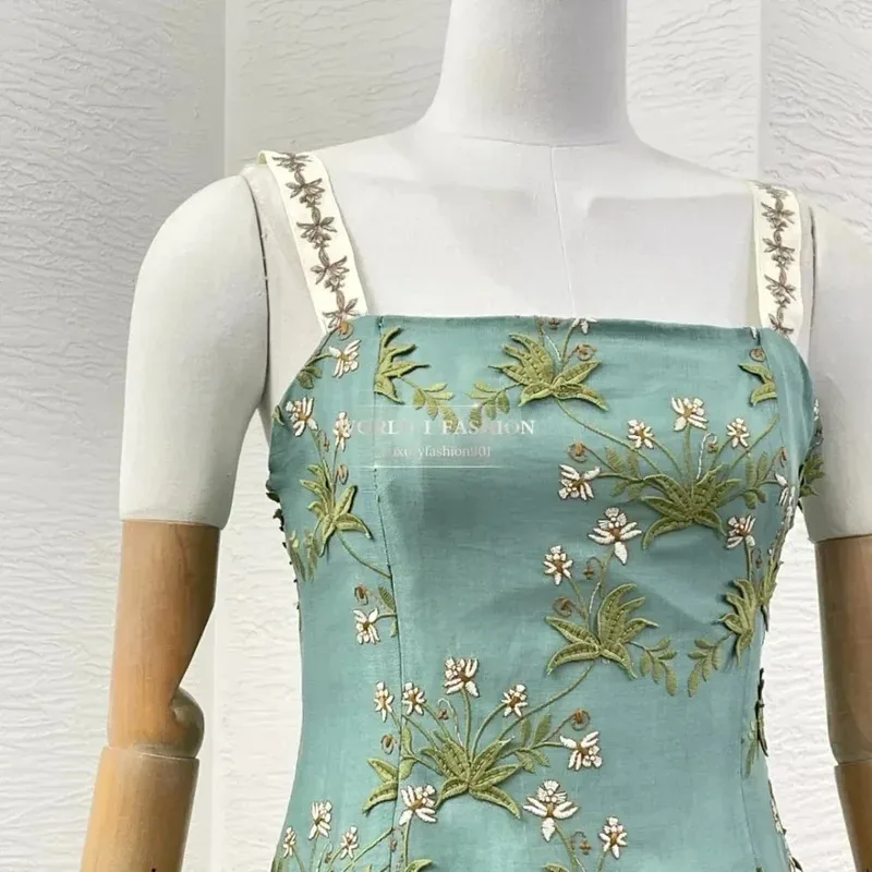 グリーンの花柄刺繍ノースリーブプリーツマーメイドフィッシュテールミニドレス2025リネン