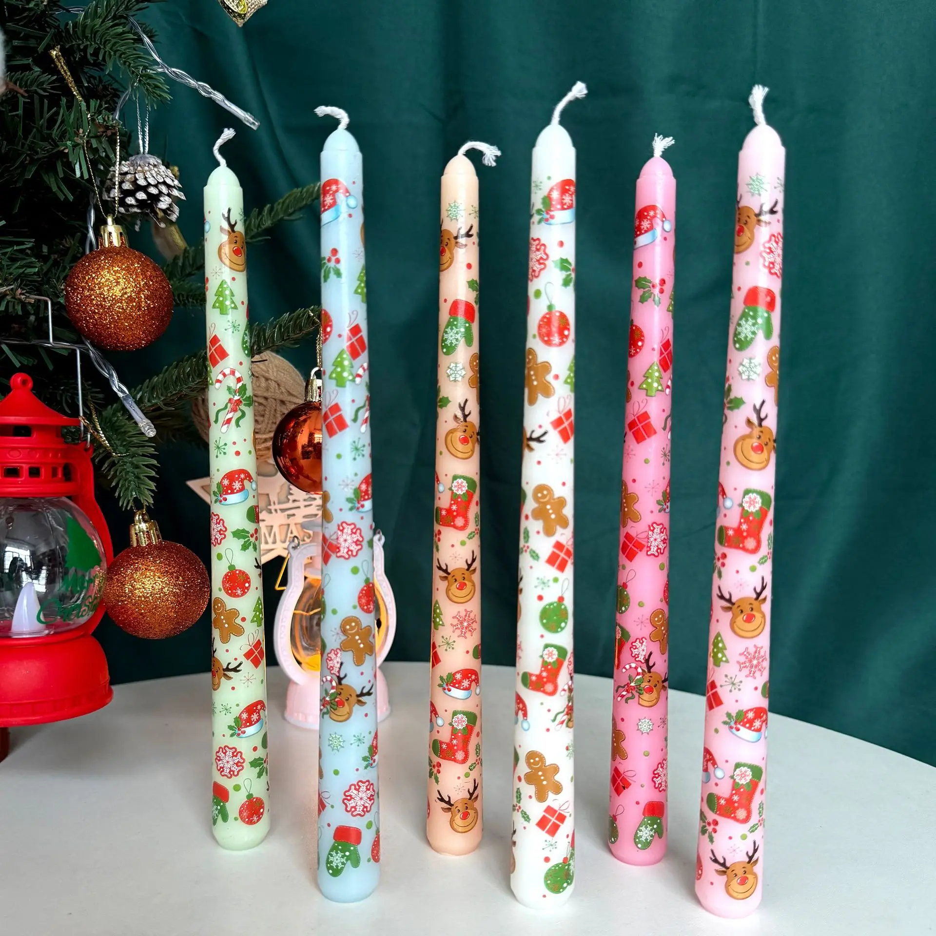Christmas Snowflake Gingerbread Man Printed Candle  Non-toxic Long Candle For Table Decoration Festival Party Atmosphere  Candle