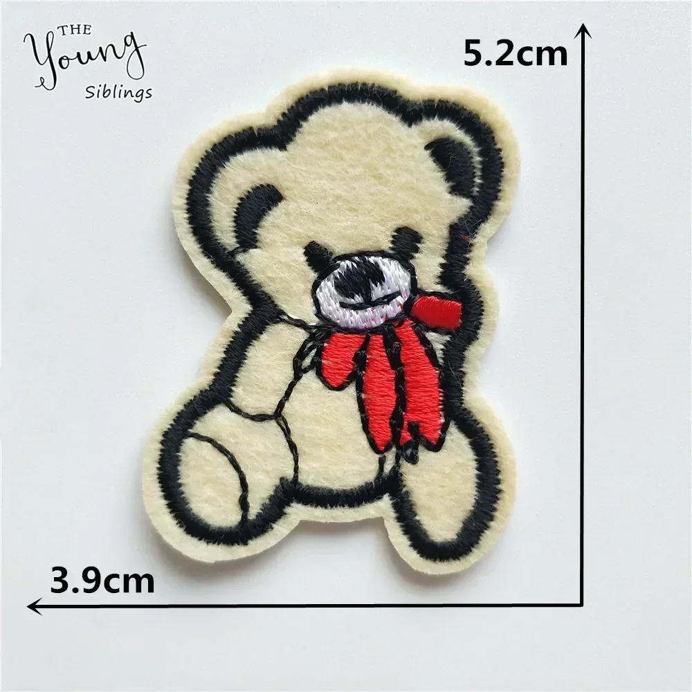 小さなクマの形をした粘着性のアイロンパッチ,ホットメルトステッカー,刺embroidery装飾,衣類装飾,卸売,1個