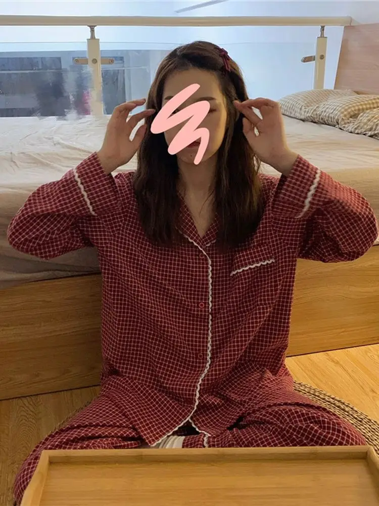 Women Red Plaid Pajamas Men Comfortable Leisure Home Wear Women Can Be Worn Outside Sleepwear Ladies Turn-down Collar Nightdress