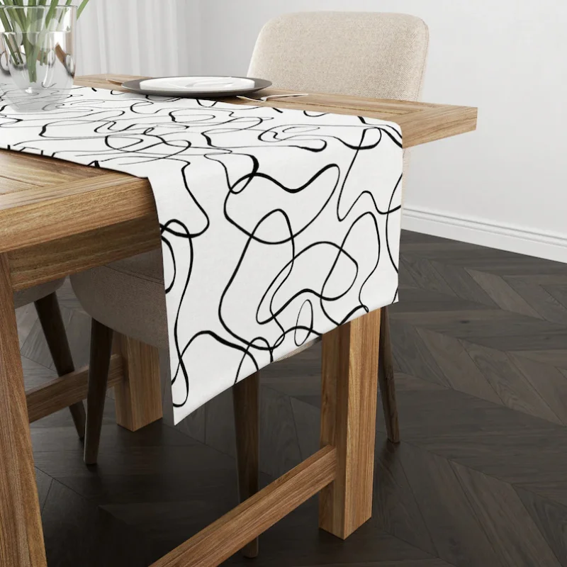 VIKAMA Medieval Modern Style Table Runner, Abstract Pattern Dressing Table Foyer Table Flag, Retro Design Home Decoration
