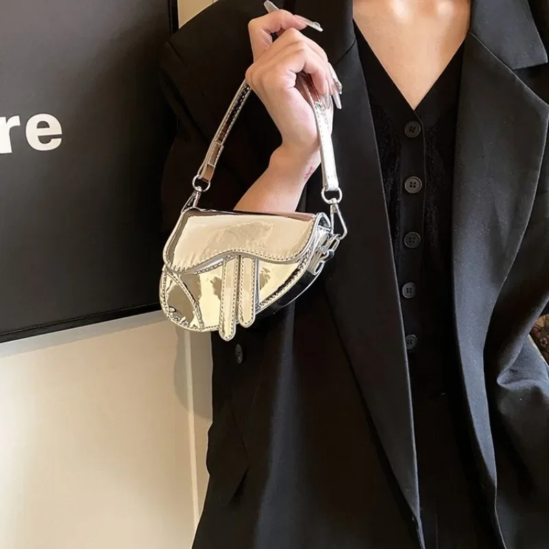 

Casual Girls' Crossbody With European Flair Design, Versatile For Summer Daily Elegance And Commuter Sophistication Style