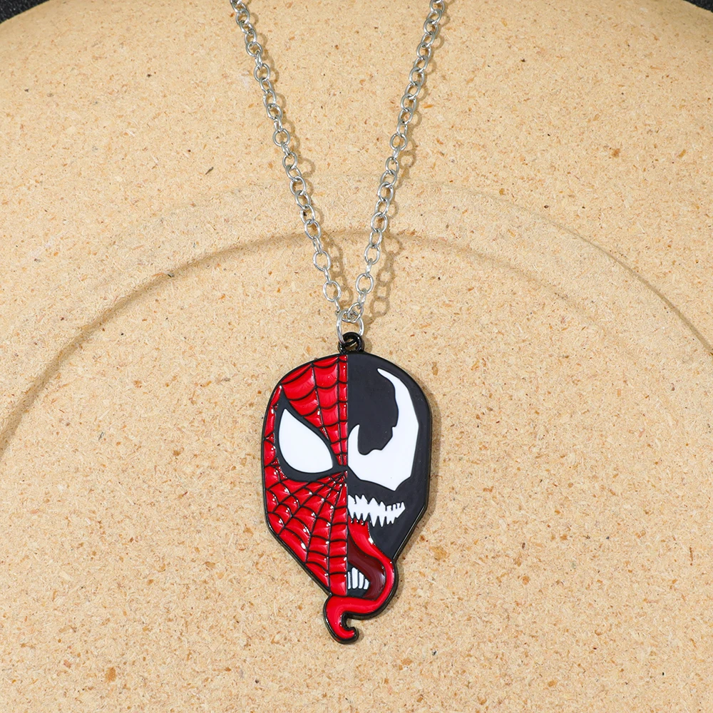 Kreative Venom & Spiderman Halskette Superhelden-Anhänger Modeschmuck Accessoire für Jungen und Männer Einzigartiges Geschenk – Detail 1