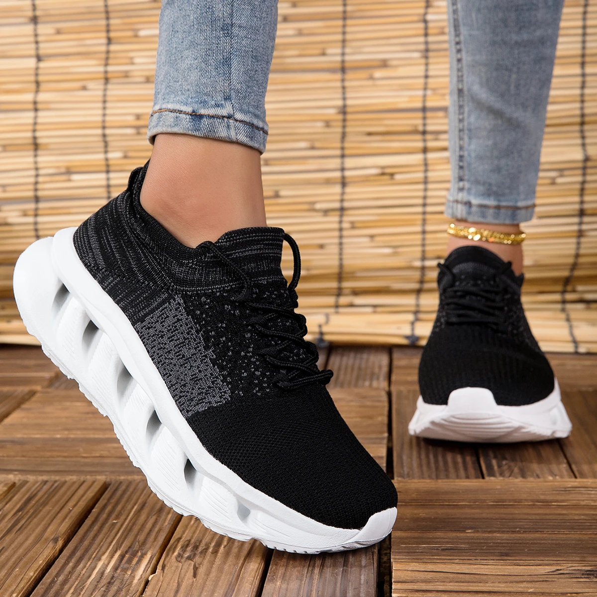 Herren Sneaker aus atmungsaktivem Fly-Knit Netzstoff, Klingen-Sohle für ermüdungsfreies Stehen, vielseitige Freizeitschuhe für den Arbeitsweg – Detail 8